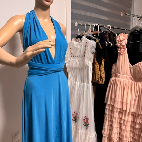 Fun tie the way you want dress! - Picture 3 of 7